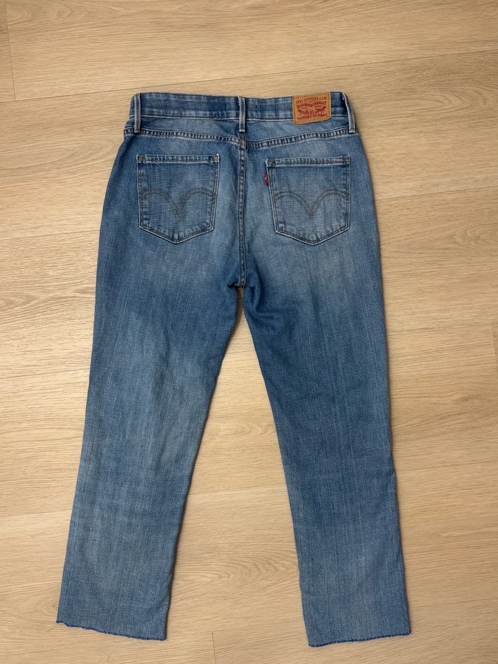 Levi’s 525 Perfect Waist Straight Capri Cropped Jeans Size 6 W28